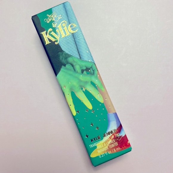 Kylie Cosmetics Makeup Kylie Wizard Of Oz Transforming Lip Tint